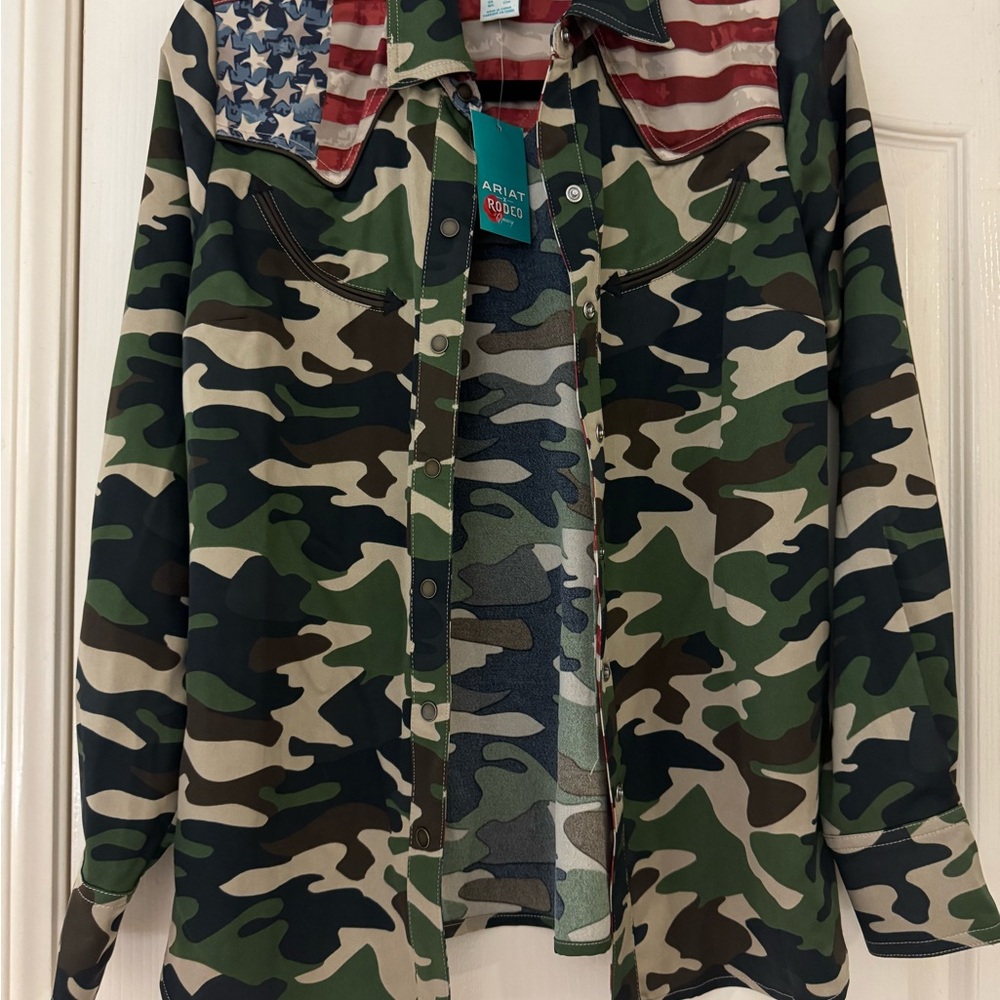 Ariat Camo Pride Rodeo Quincy Shirt - Picture 6 of 8